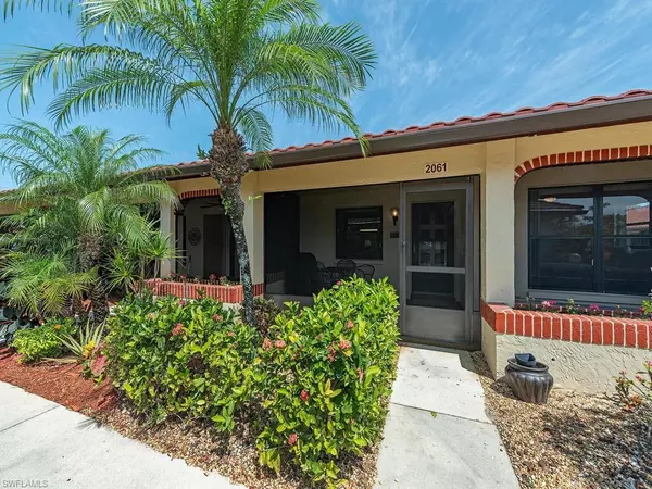 Naples, FL 34112,2061 Pine Isle LN #2061