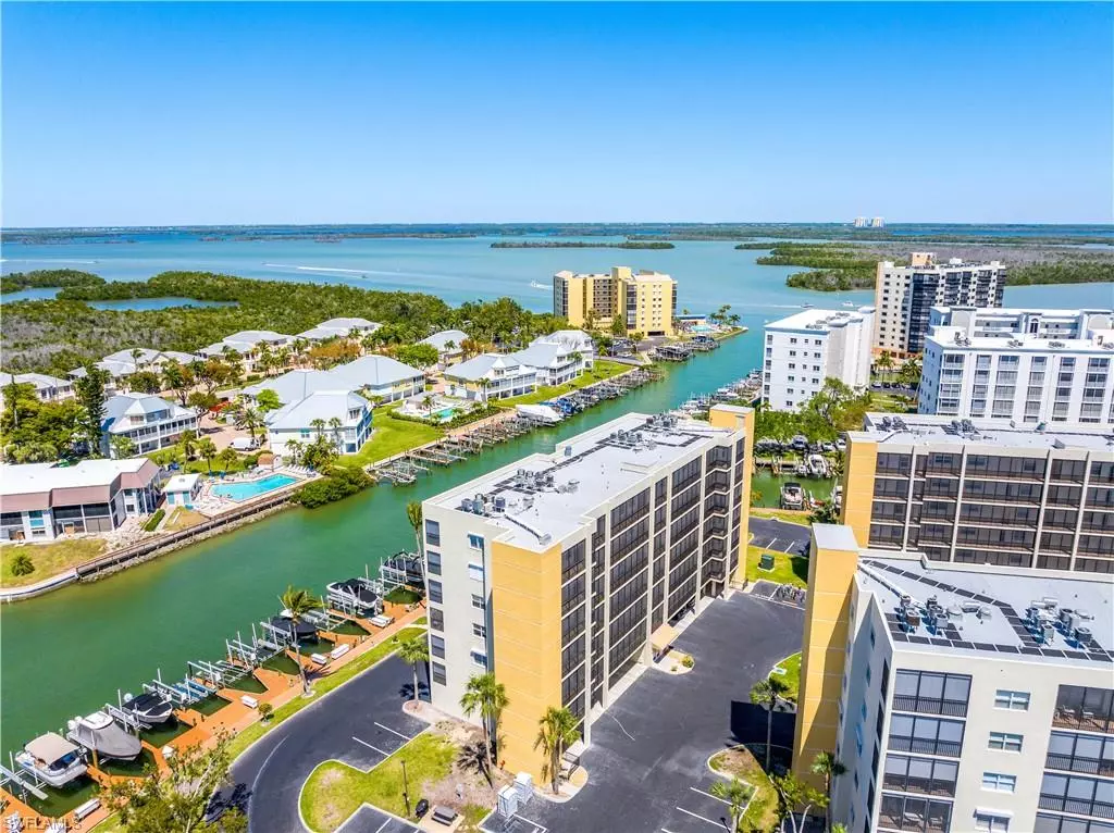 Fort Myers Beach, FL 33931,4451 Bay Beach LN N #454