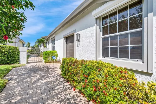 Naples, FL 34110,5945 Ashford LN