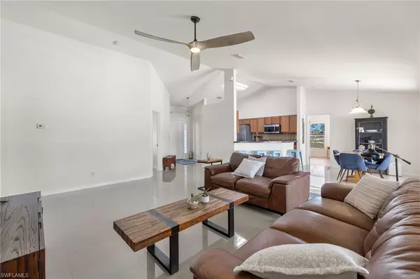 Cape Coral, FL 33914,3803 Oasis BLVD