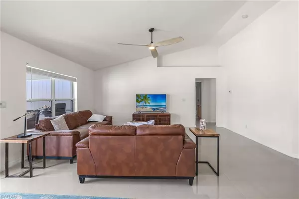 Cape Coral, FL 33914,3803 Oasis BLVD