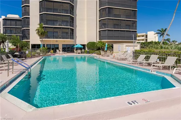 Marco Island, FL 34145,961 Collier Ct. #107