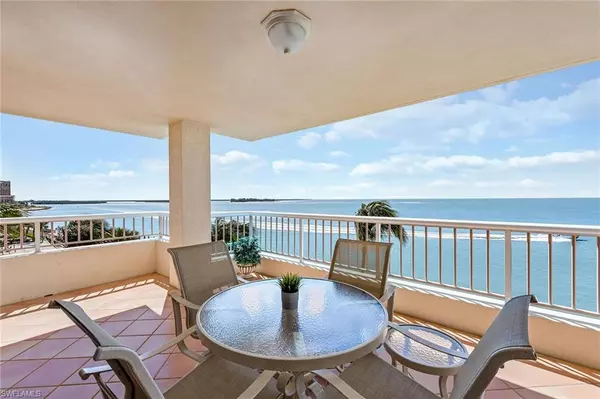 Marco Island, FL 34145,990 Cape Marco DR #401