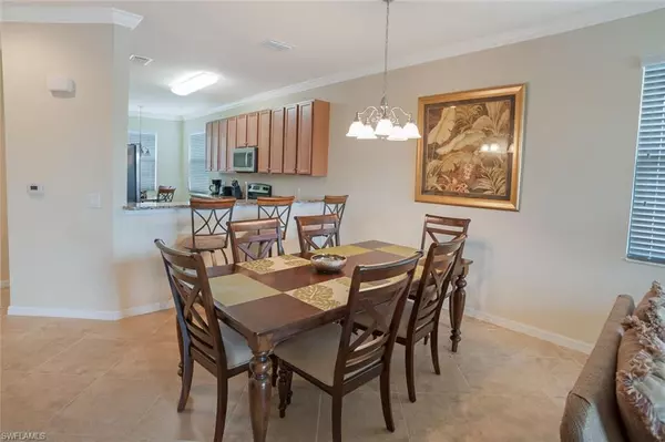 Naples, FL 34113,9731 Acqua CT #531