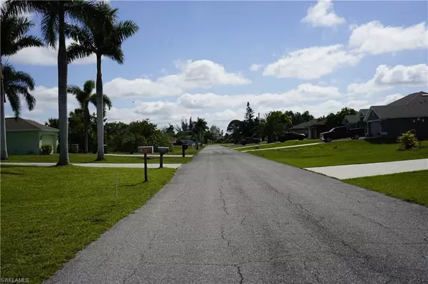 Cape Coral, FL 33909,1729 NE 22nd ST