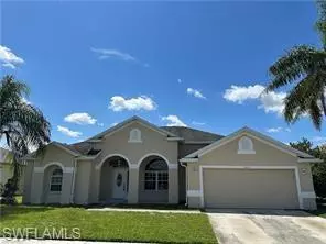 4617 Varsity CIR, Lehigh Acres, FL 33971