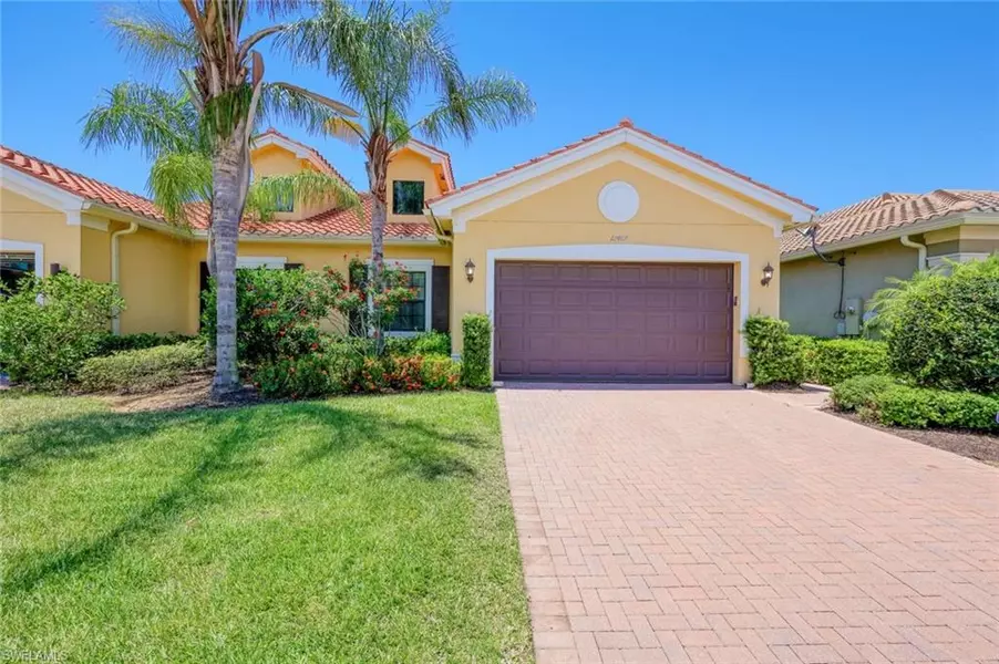 13467 Sumter LN, Naples, FL 34109