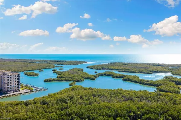 Naples, FL 34110,13915 Old Coast RD #906