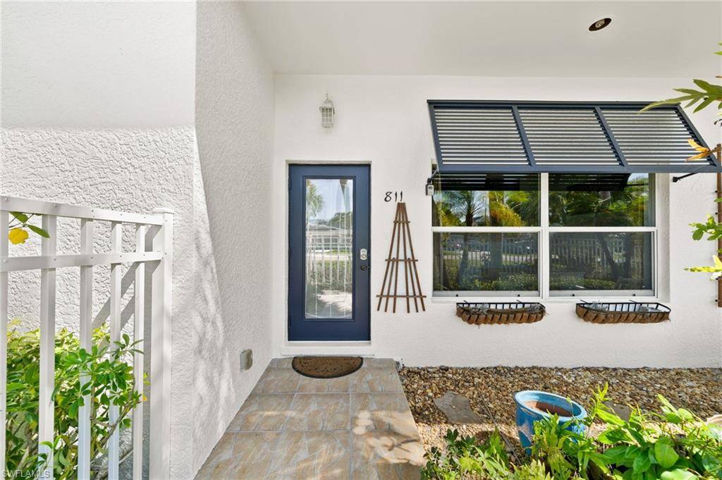 Naples, FL 34108,815 100th AVE N