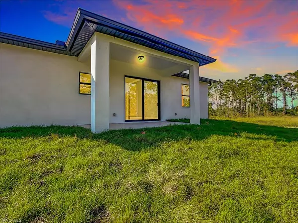 Lehigh Acres, FL 33976,3510 6th ST SW