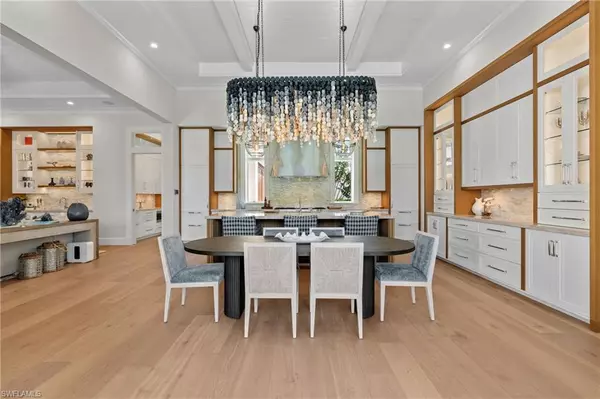 Naples, FL 34103,4511 Crayton RD