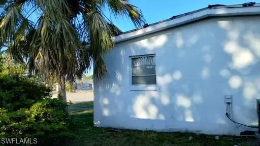 Port Charlotte, FL 33952,21313 Midway BLVD