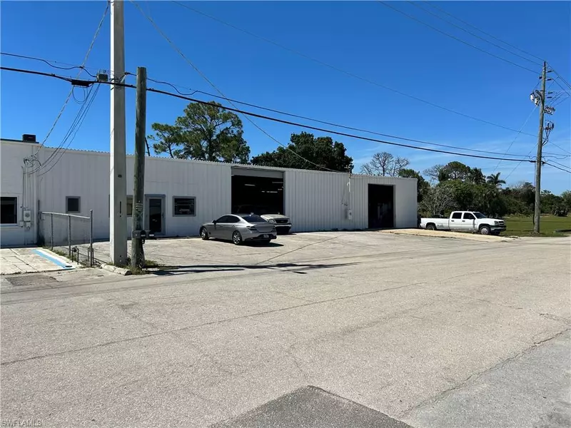 27820 Industrial ST, Bonita Springs, FL 34135