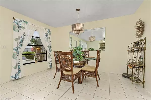 Cape Coral, FL 33904,3913 SE 11th AVE #203