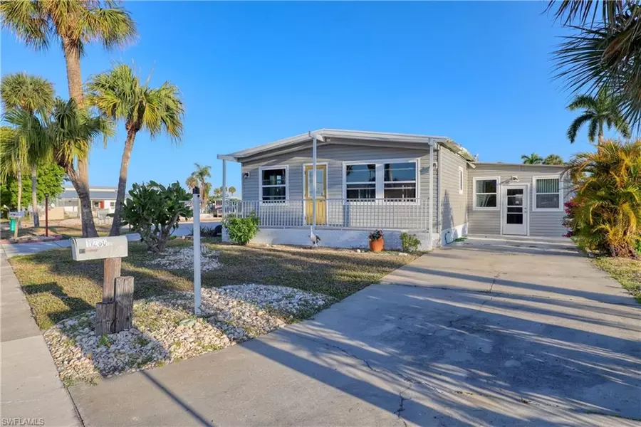 11280 Cypress LN, Fort Myers Beach, FL 33931