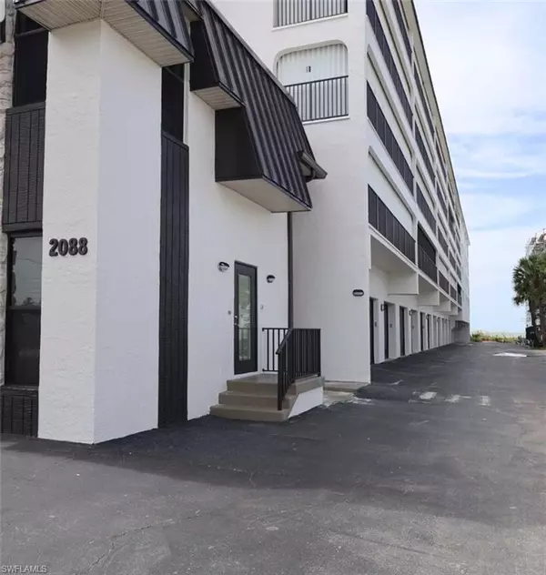 Fort Myers Beach, FL 33931,2088 Estero BLVD #4D