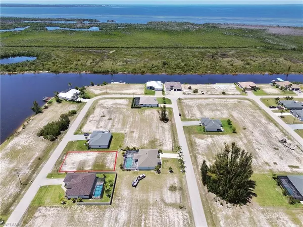 Cape Coral, FL 33993,4624 NW 33rd LN