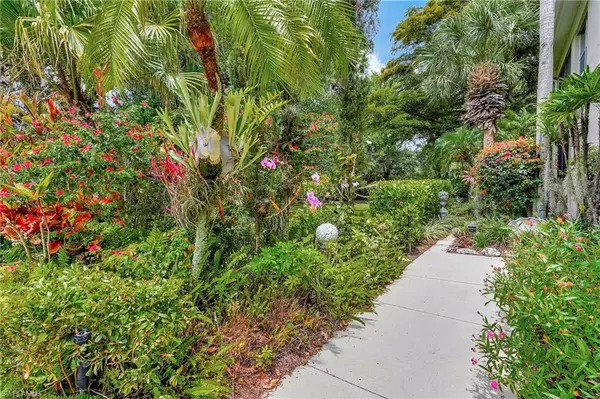 Naples, FL 34110,867 Carrick Bend CIR W #2101