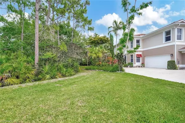 Naples, FL 34110,867 Carrick Bend CIR W #2101