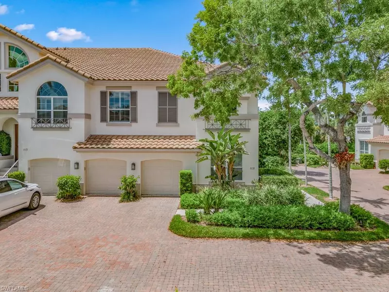 113 Colonade CIR #202, Naples, FL 34103