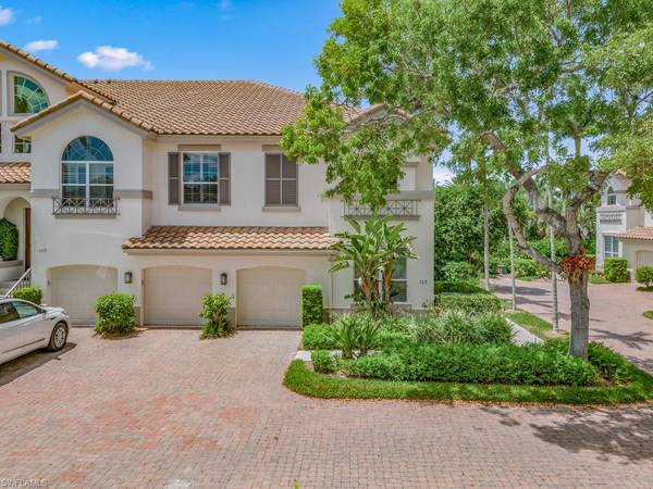 113 Colonade CIR #202,  Naples,  FL 34103