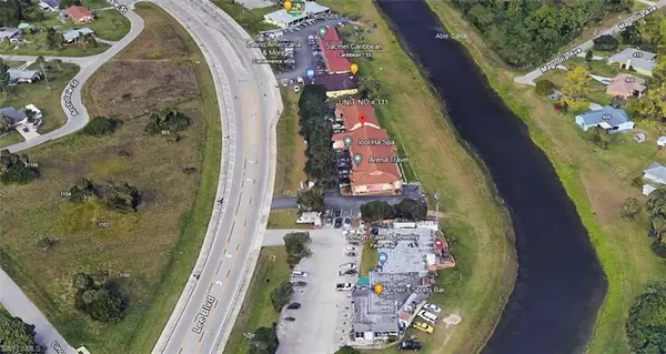 Lehigh Acres, FL 33936,904 Lee BLVD #111