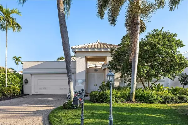 Naples, FL 34108,7932 Grand Bay DR #26