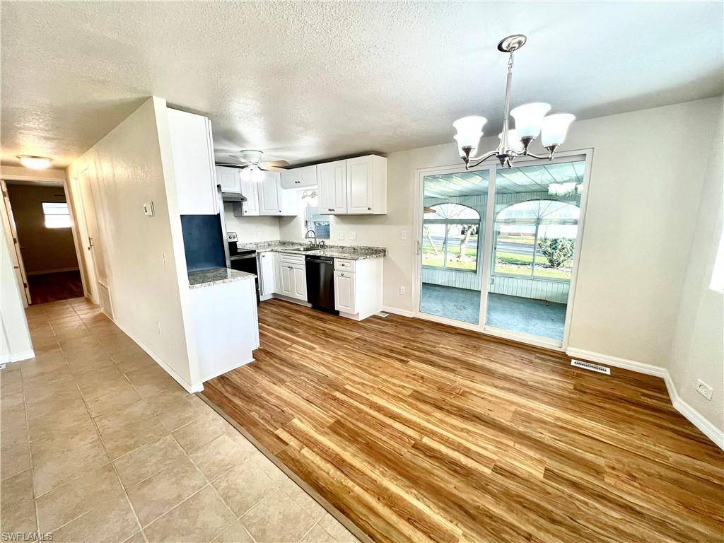 Fort Myers, FL 33908,274 Yorkshire AVE