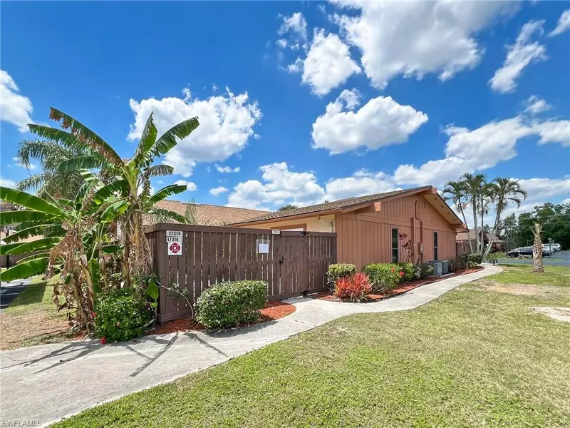 17314 Birchwood LN, Fort Myers, FL 33908