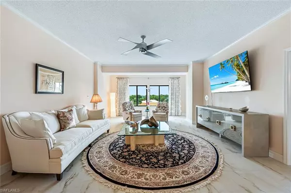 Naples, FL 34110,900 Arbor Lake DR #9-505