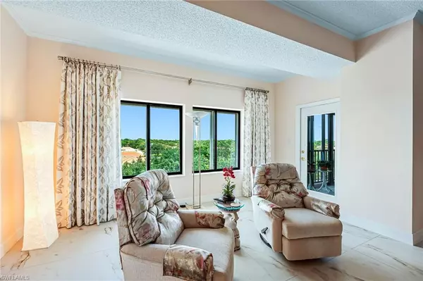 Naples, FL 34110,900 Arbor Lake DR #9-505