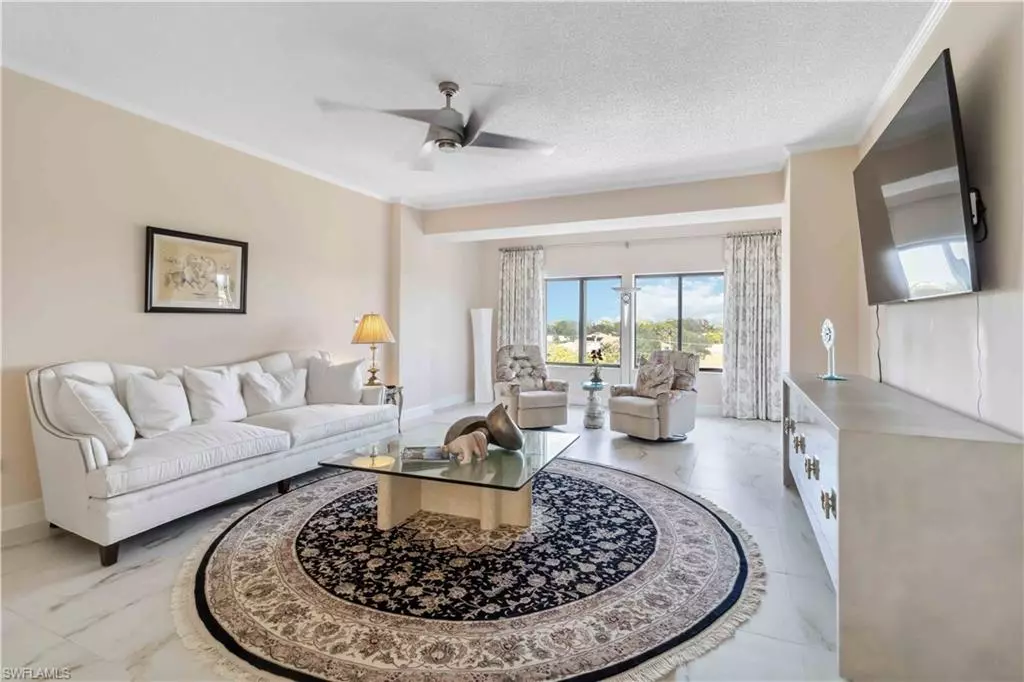 Naples, FL 34110,900 Arbor Lake DR #9-505