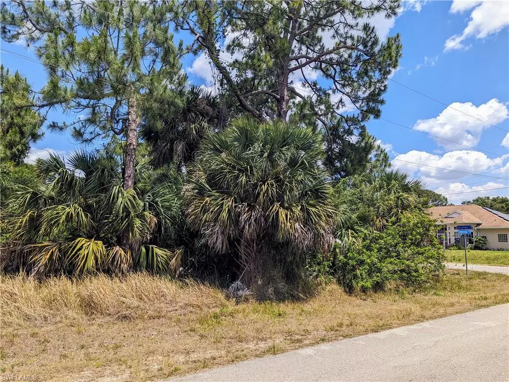 Lehigh Acres, FL 33974,749 Spaulding ST E