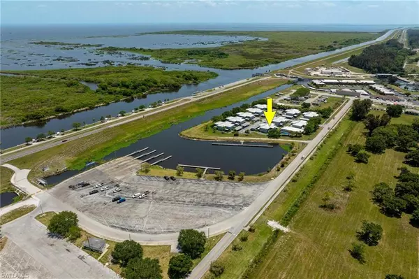 Clewiston, FL 33440,707 Hoover Dike RD #503