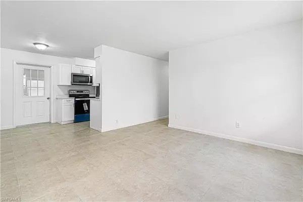 Lehigh Acres, FL 33936,1109 Navajo AVE