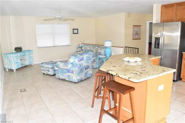 136 Bay Mar DR, Fort Myers Beach, FL 33931