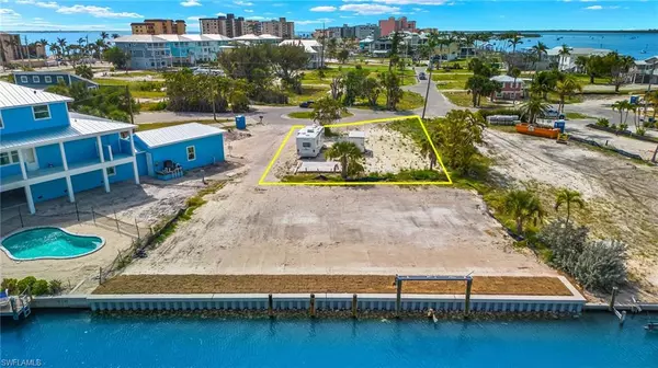 Fort Myers Beach, FL 33931,740 Matanzas CT