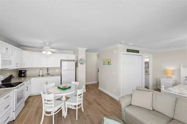 Fort Myers Beach, FL 33931,7330 Estero BLVD #103