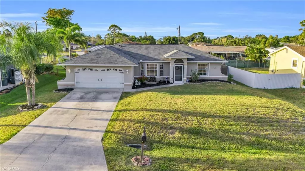 8417 Bamboo RD, Fort Myers, FL 33967