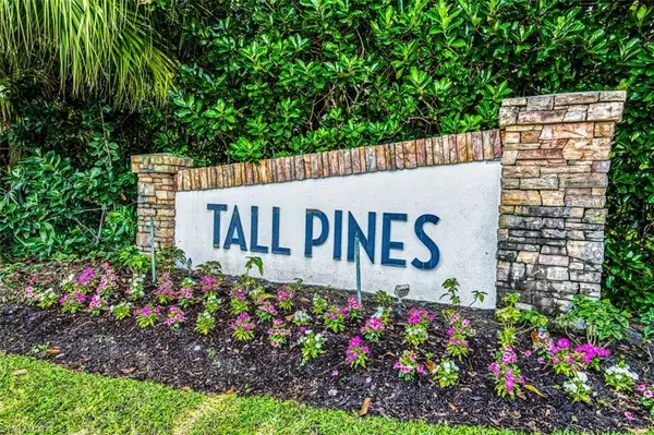 Naples, FL 34109,6100 Cypress Hollow WAY