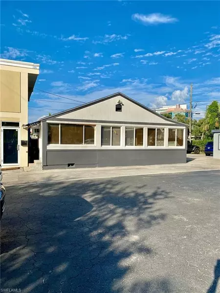 2037 W 1st ST, Fort Myers, FL 33901