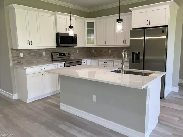 Naples, FL 34120,2680 2nd ST NW