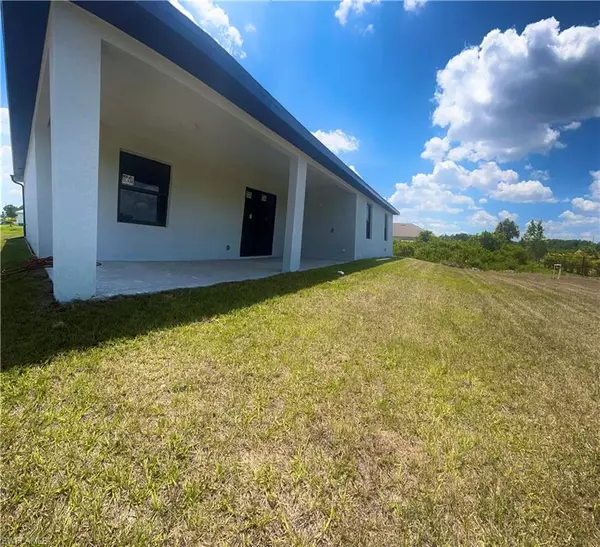 Lehigh Acres, FL 33971,2600 25TH ST W