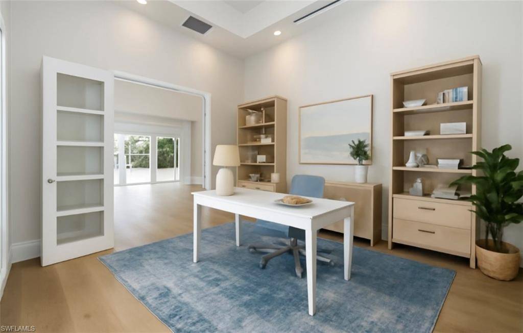 Naples, FL 34103,375 Bow Line DR