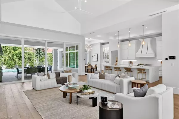 Naples, FL 34103,375 Bow Line DR