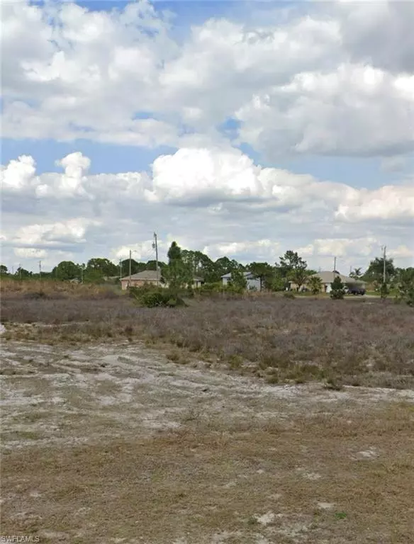 2816 19th ST SW, Lehigh Acres, FL 33976