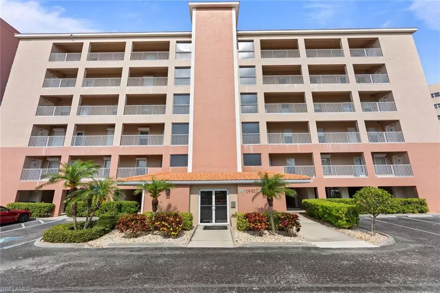 14817 LAGUNA DR #104, Fort Myers, FL 33908