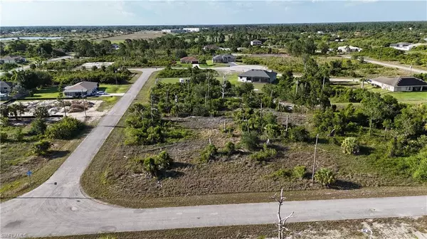 Lehigh Acres, FL 33974,647 Clancy ST E