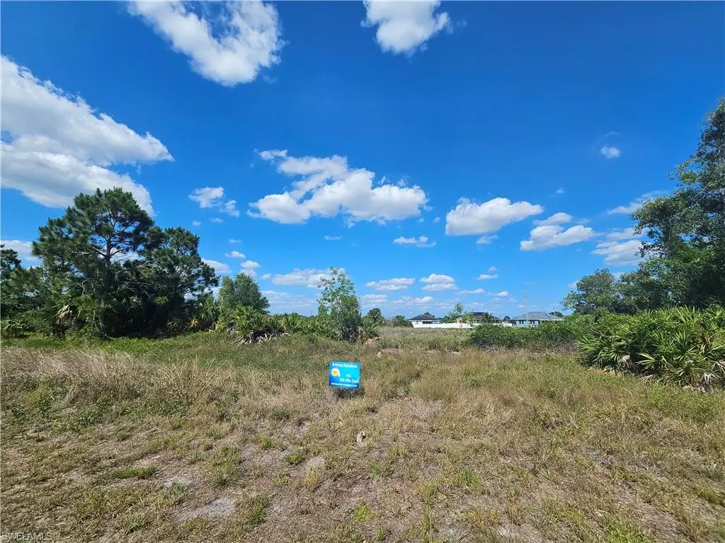 Lehigh Acres, FL 33974,749 Demorest AVE S