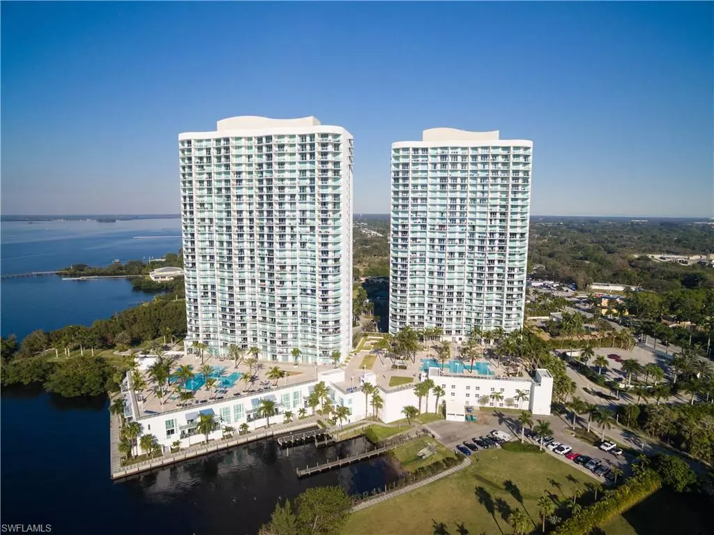Fort Myers, FL 33916,3000 Oasis Grand BLVD #2803